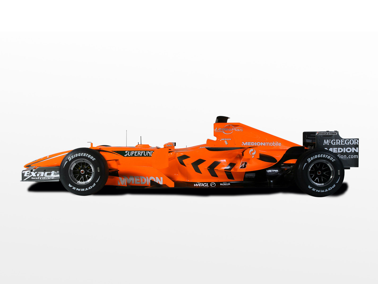 2023F1落幕：维斯塔潘惊世骇俗19冠！