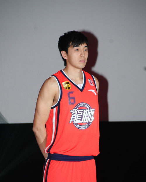 CBA选秀大会第三次来到青岛！预计七月下旬在西海岸新区上演青岛男篮签位一般仍期待补强